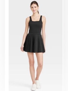 All in Motion Women's
Pleated Active Dress Built in Shorts
Black Size Small